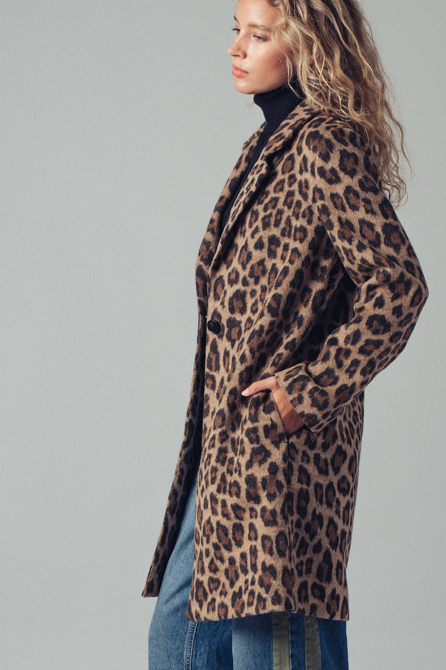 Leopard Print Oversized Statement Coat: BROWN. MEDIUM