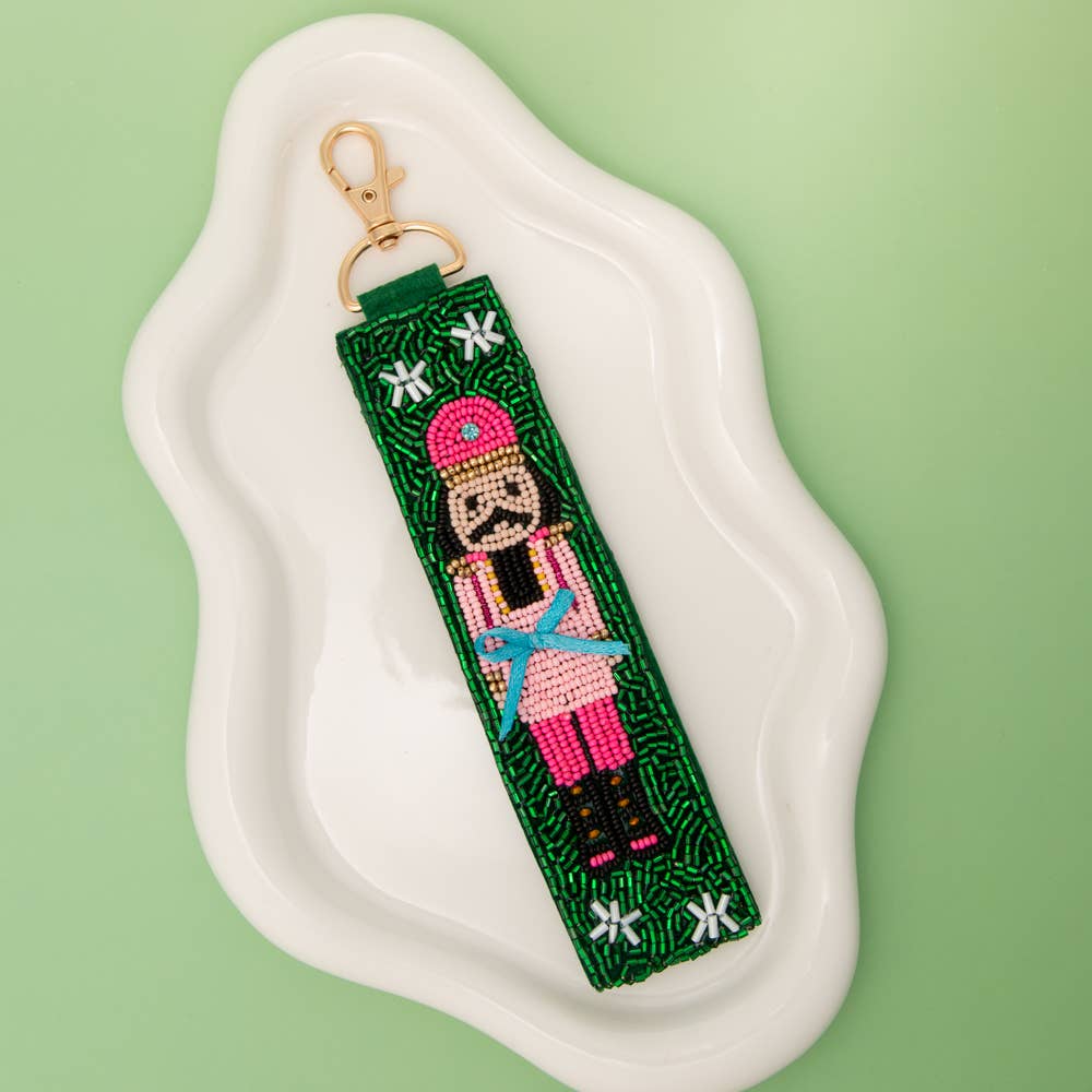 CHRISTMAS SEED BEADED NUTCRACKER WRISTLET KEYCHAIN: Green